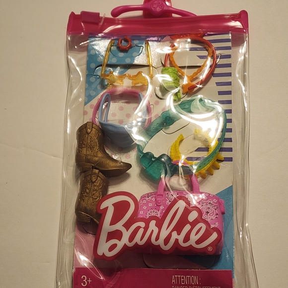 Barbie Other - NEW Barbie Western Style Accessory Pack